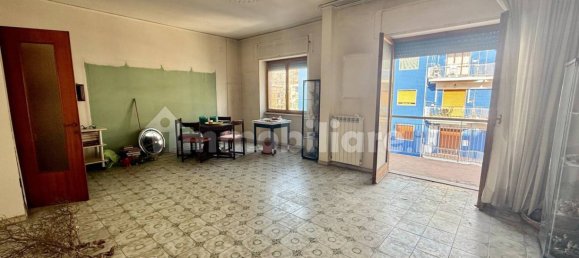 4 bedrooms Apartment in Naples, Italy No. 196734 7