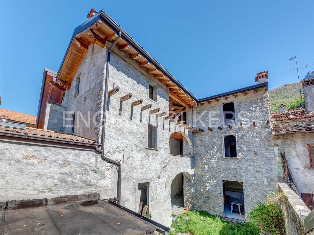 Casa T4 em Abbadia Lariana, Italy N.º 134170