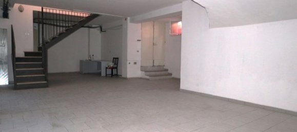 2-Zimmer Gewerbliche Immobilie in Bologna, Italy, Nr. 194841 5