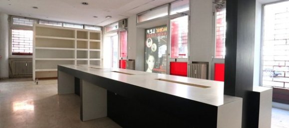 2-Zimmer Gewerbliche Immobilie in Bologna, Italy, Nr. 194841 2