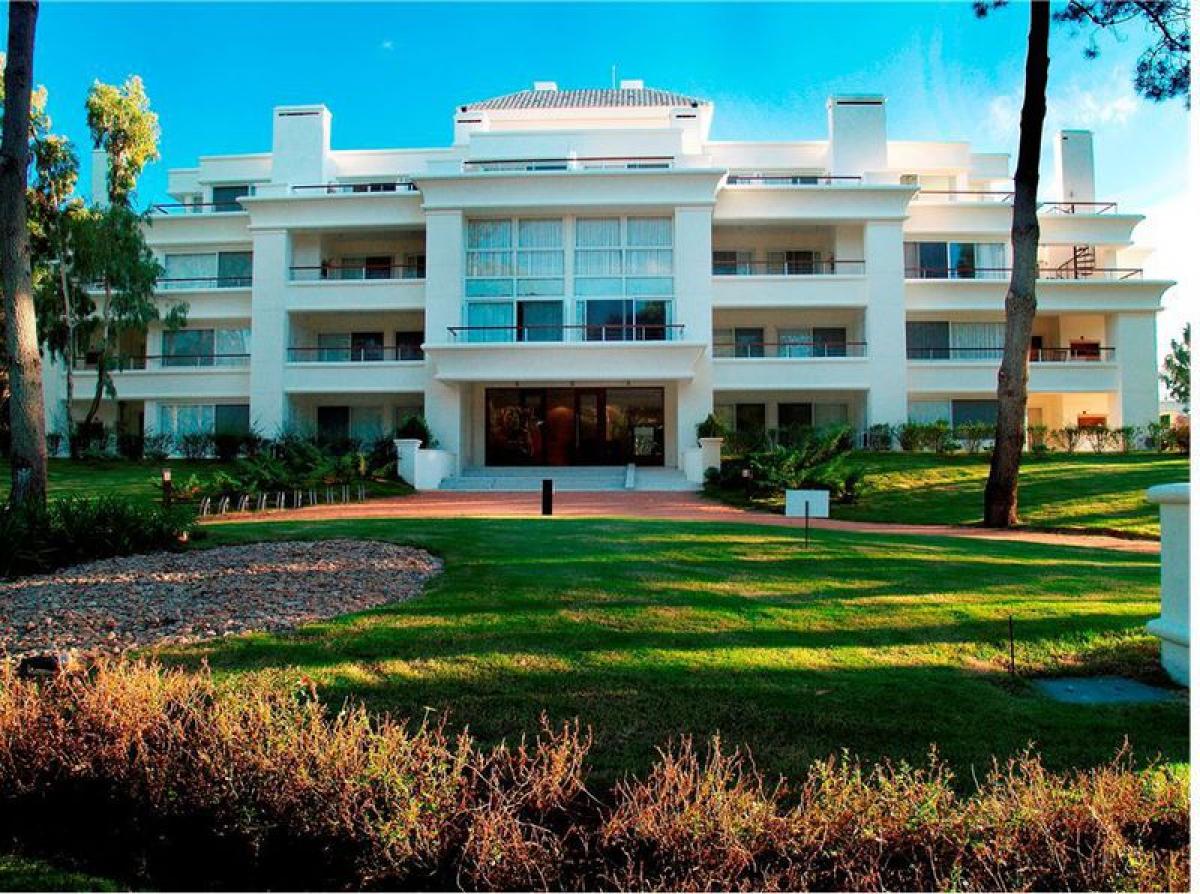 Квартира с 4 спальнями в Мальдонадо, Уругвай № 3409