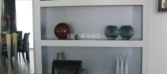 3 bedrooms Penthouse in Sliema, Malta No. 3243 10