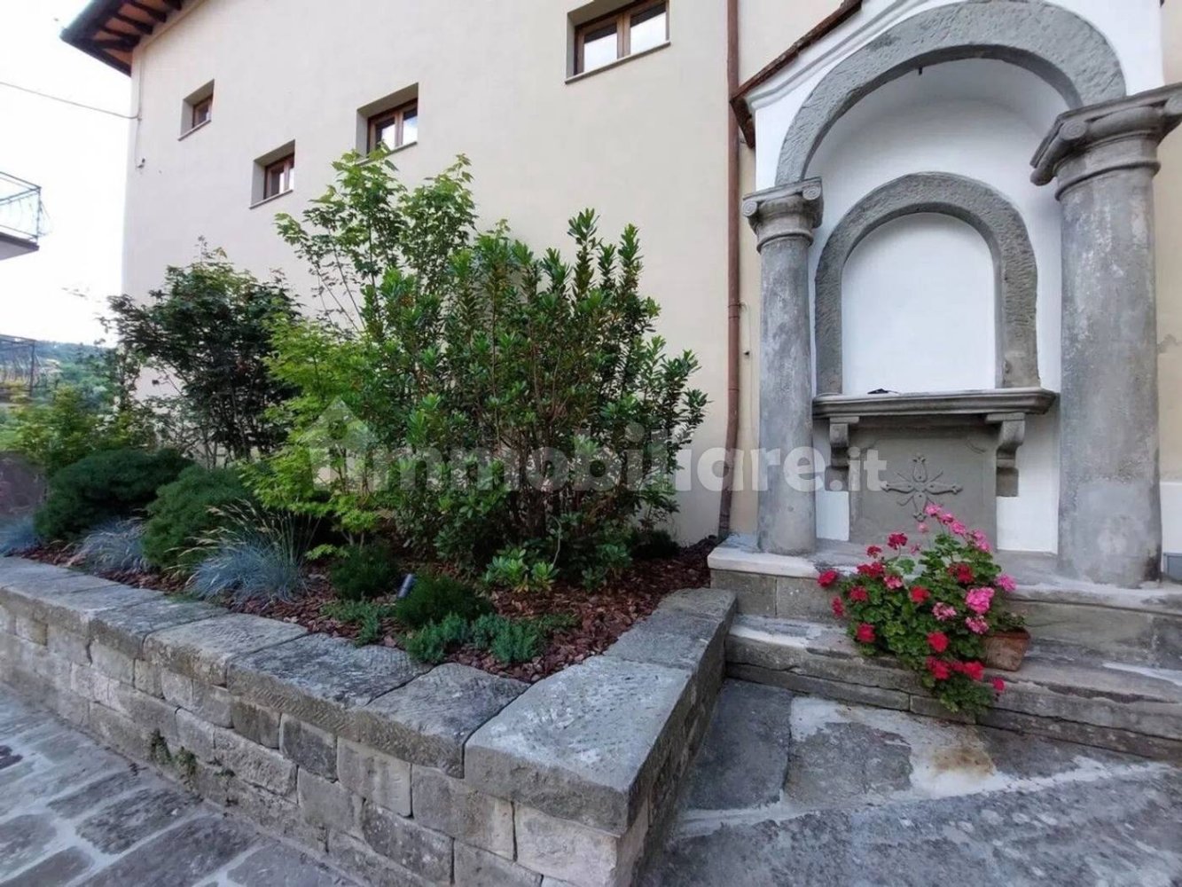 4 bedrooms Apartment in Arezzo, Italy No. 214616