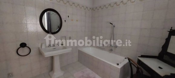 4 bedrooms Apartment in Arezzo, Italy No. 214616 16