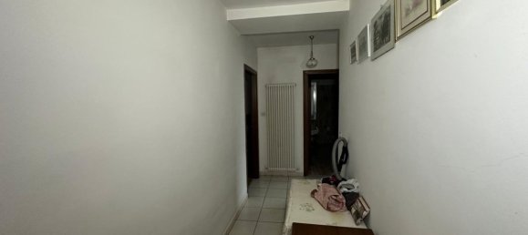 3 Schlafzimmer Haus in San Valentino in Abruzzo Citeriore, Italy, Nr. 329482 15