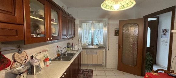 3 Schlafzimmer Haus in San Valentino in Abruzzo Citeriore, Italy, Nr. 329482 13