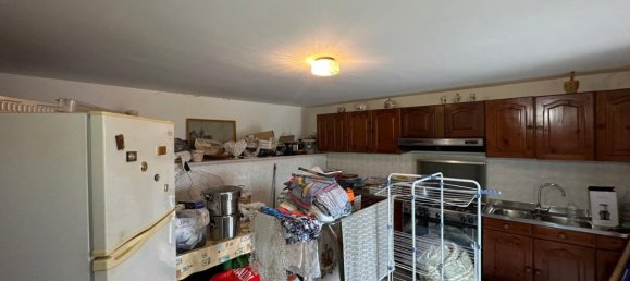 3 Schlafzimmer Haus in San Valentino in Abruzzo Citeriore, Italy, Nr. 329482 34