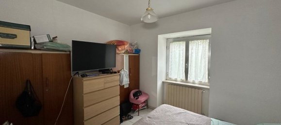 3 Schlafzimmer Haus in San Valentino in Abruzzo Citeriore, Italy, Nr. 329482 18
