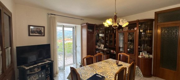 3 Schlafzimmer Haus in San Valentino in Abruzzo Citeriore, Italy, Nr. 329482 11