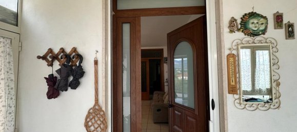 3 Schlafzimmer Haus in San Valentino in Abruzzo Citeriore, Italy, Nr. 329482 8