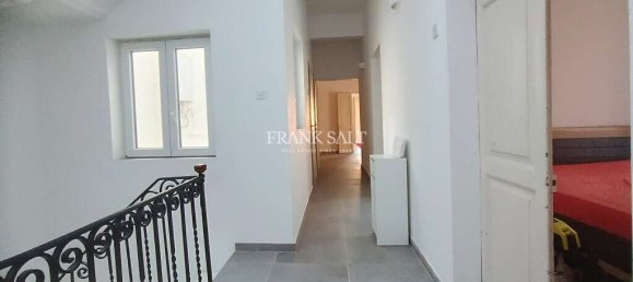 4 Schlafzimmer Stadthaus in Qormi, Malta, Nr. 1969 10