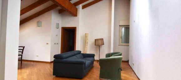 3 rooms Apartment in Trento, Italy No. 14719 3