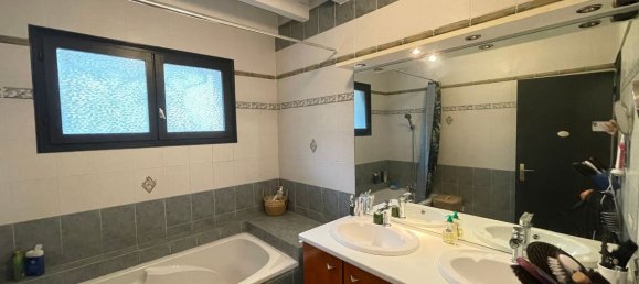 4 bedrooms House in Uchacq-et-Parentis, France No. 97438 8