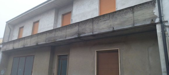 8 rooms House in Motta Baluffi, Italy No. 257722 6
