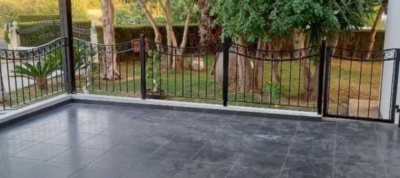 5 bedrooms Villa in Pentakomo, Cyprus No. 15257 4