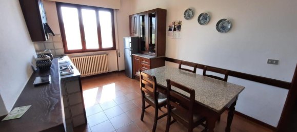 6 rooms Villa in Porcari, Italy No. 123194 11