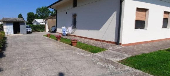 6 rooms Villa in Porcari, Italy No. 123194 7