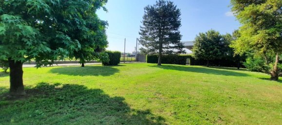 6 rooms Villa in Porcari, Italy No. 123194 5