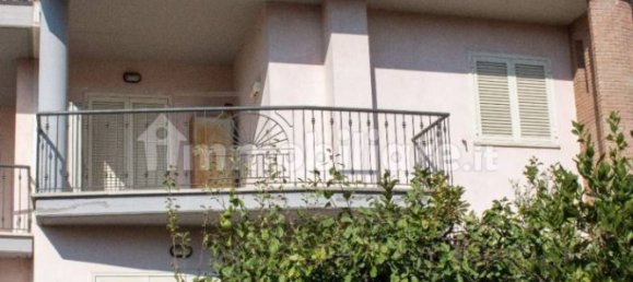 Casa de 4 dormitorios en Frosinone, Italy No. 252288 2