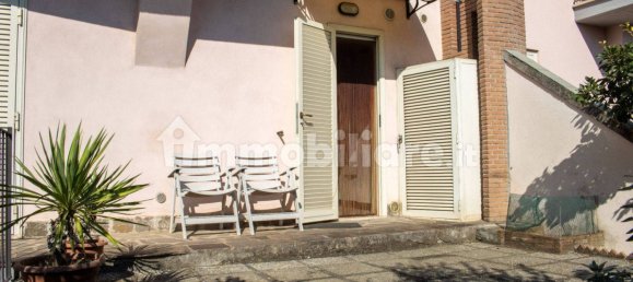 Casa de 4 dormitorios en Frosinone, Italy No. 252288 4