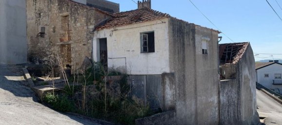 2 bedrooms House in Carapinheira, Portugal No. 31139 2