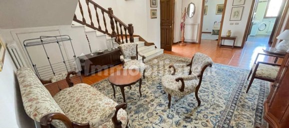 6 bedrooms Villa in Carrara, Italy No. 215043 17