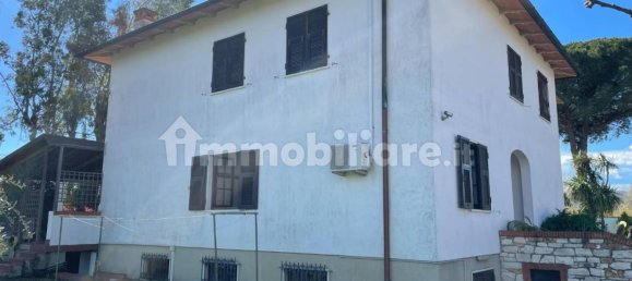 6 bedrooms Villa in Carrara, Italy No. 215043 6