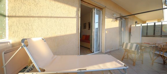 2-salle Penthouse à Loano, Italy No. 13525 5