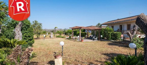 2 غرف نوم فيلا في Trepuzzi, Italy رقم 195744 11