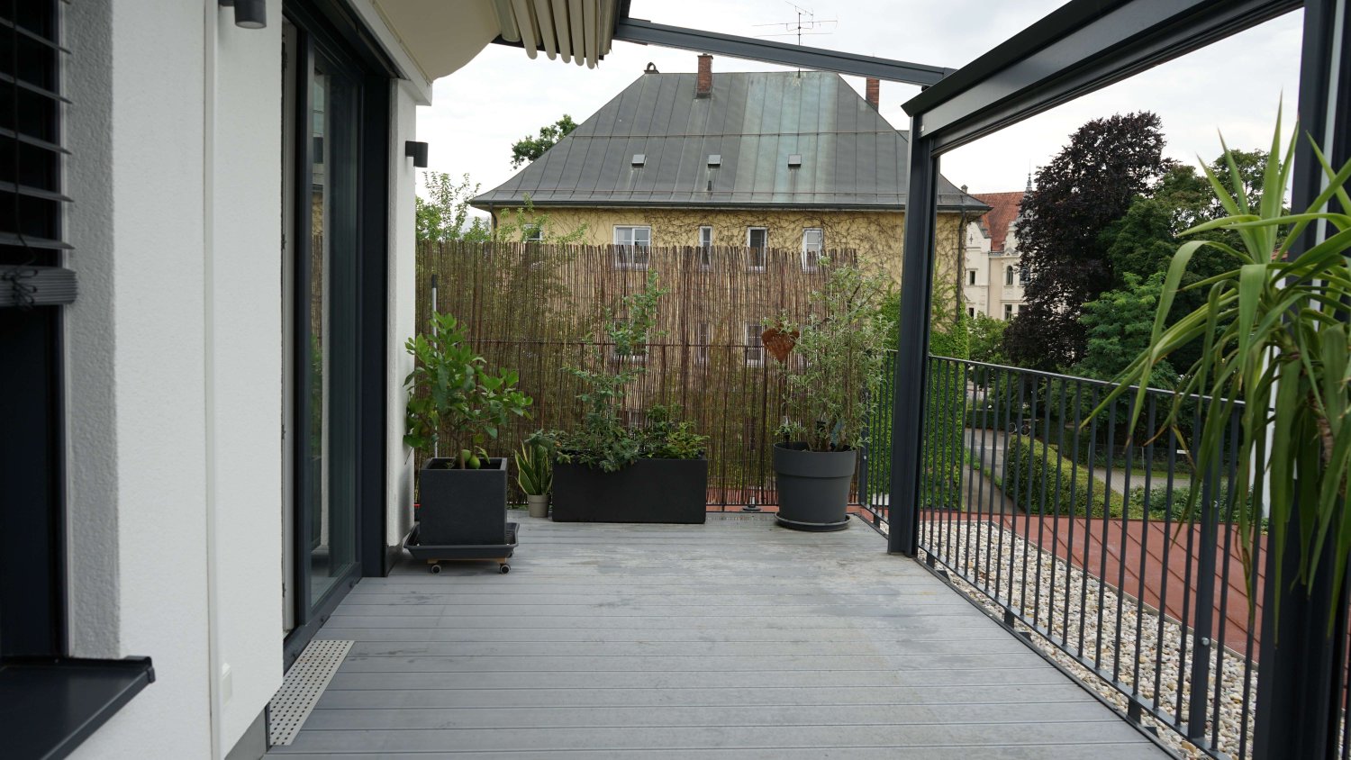 Дуплекс с 4 комнатами в Розенхайм, Германия № 266053