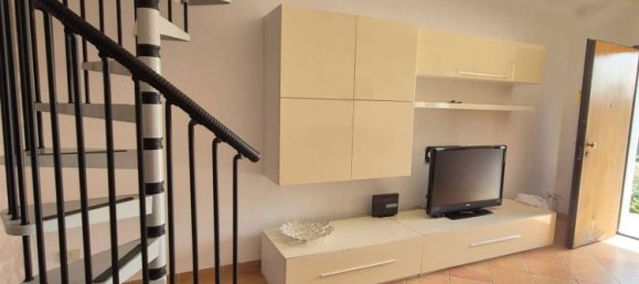 3 bedrooms House in Fiumicino, Italy No. 335044 10