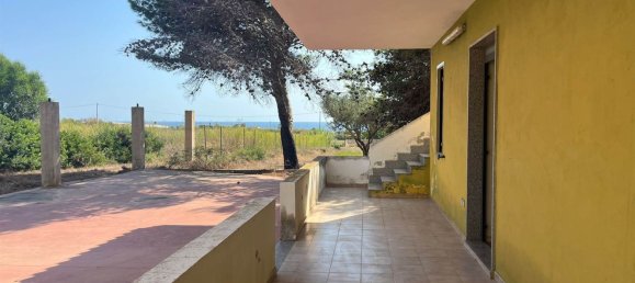 3 bedrooms Villa in Pachino, Italy No. 315537 3