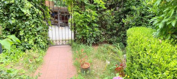 2 bedrooms Apartment in Rosignano Marittimo, Italy No. 1390 2