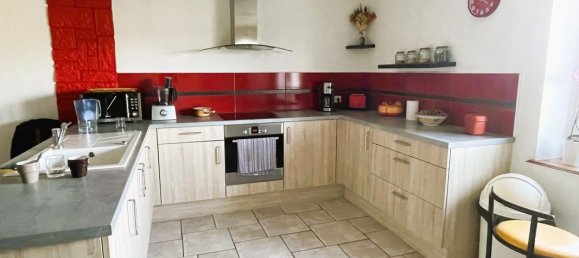 3 bedrooms House in Arches, France No. 83768 4