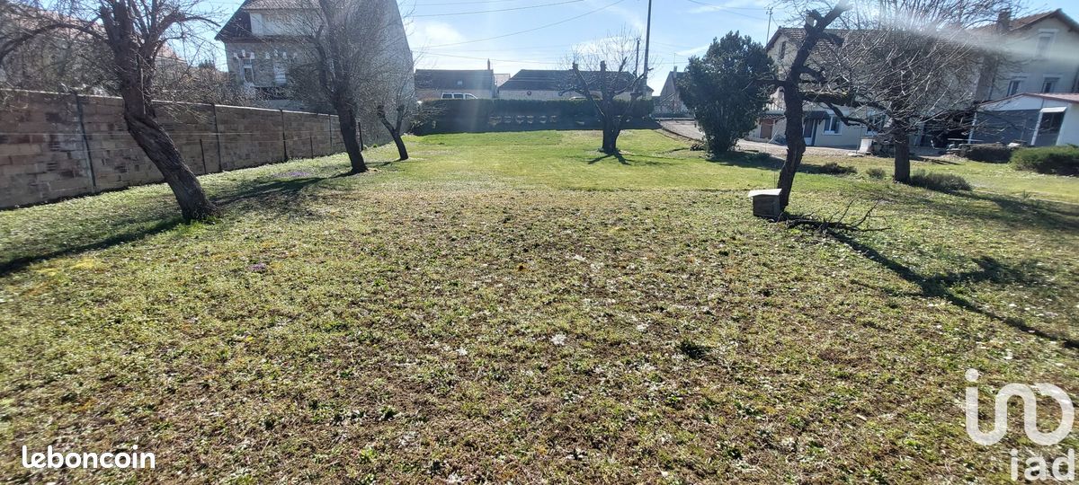  قطعة أرض في Champigny, France 1159متر مربع رقم 197992