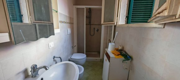 Квартира с 4 спальнями в Понсакко, Италия № 326374 15