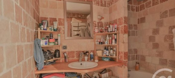 Apartamento de 2 dormitorios en Collonges-sous-Saleve, France No. 197860 8