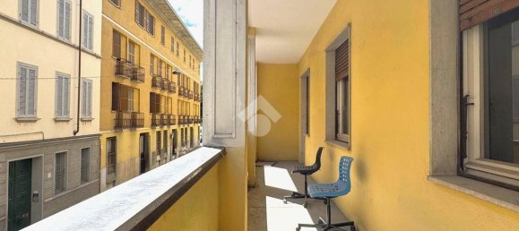 2 bedrooms Apartment in Parma, Italy No. 286938 3