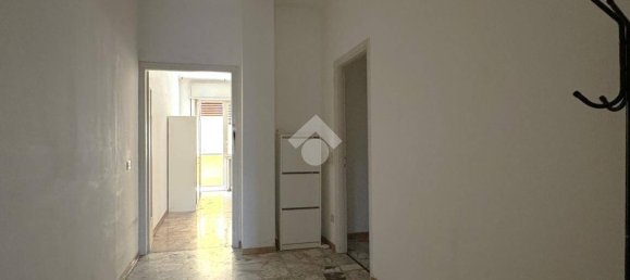 2 bedrooms Apartment in Parma, Italy No. 286938 5