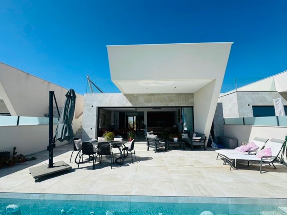 3 bedrooms Villa in Ciudad Quesada, Spain No. 223059