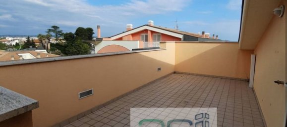 5 rooms Penthouse in Alba Adriatica, Italy No. 94555 45