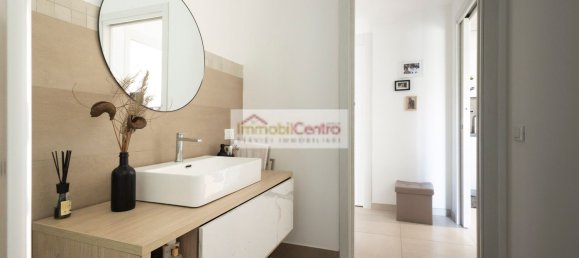 4 rooms Apartment in Palermo, Italy No. 111983 10