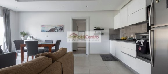 4 rooms Apartment in Palermo, Italy No. 111983 4