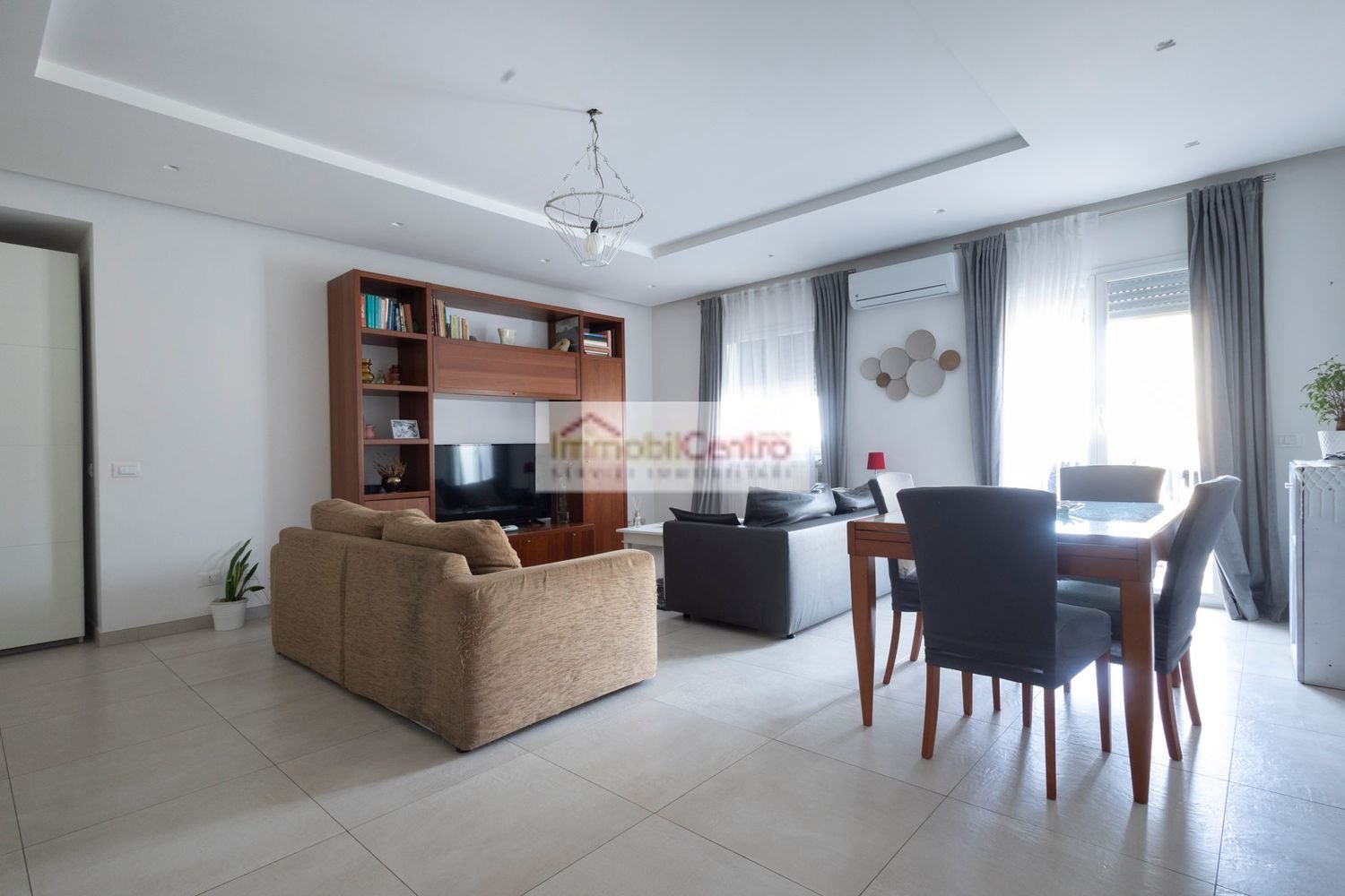 4 rooms Apartment in Palermo, Italy No. 111983