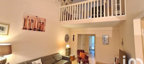 1 bedroom Duplex in Chartres, France No. 210054 3