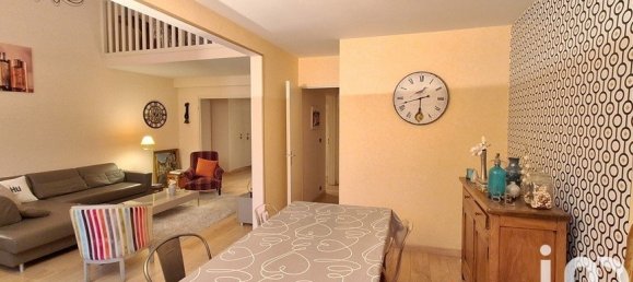 1 bedroom Duplex in Chartres, France No. 210054 8