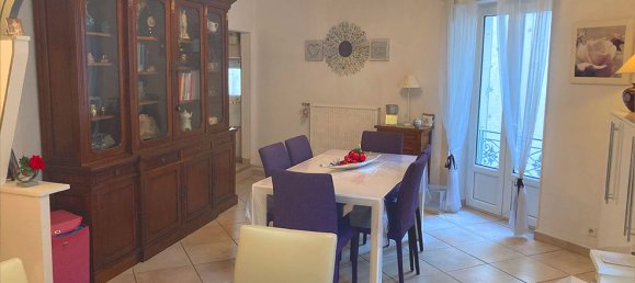 Adosado de 3 dormitorios en Montelimar, France No. 208615 7