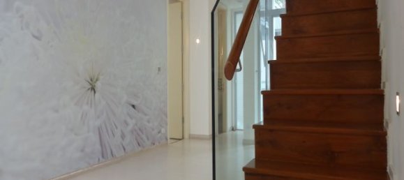 Villa de 4 dormitorios en Tay Ho, Vietnam No. 5505 10