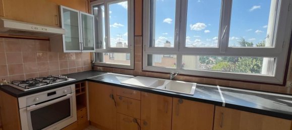 3 bedrooms Apartment in Le Plessis-Robinson, France No. 296574 4