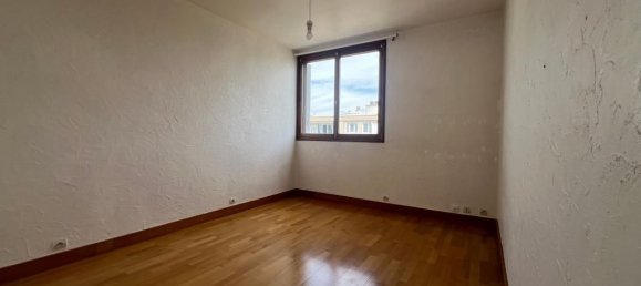 3 bedrooms Apartment in Le Plessis-Robinson, France No. 296574 8